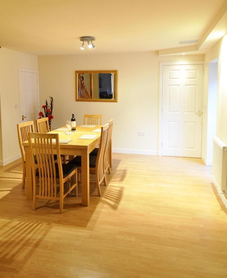Dufftown Square Apartment Exterior photo